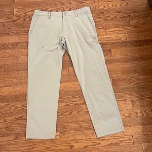 Men's Khaki Pants